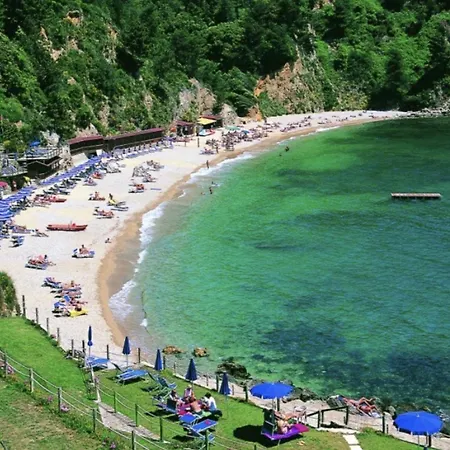 Terrazza Baia Blu 펜션 레리치